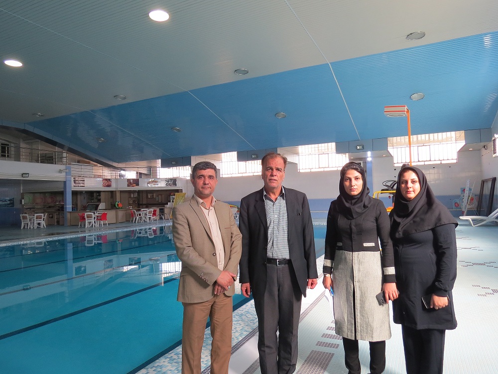 بازدید رئیس هئیت نجات غریق استان یزد از استخر مهتاب