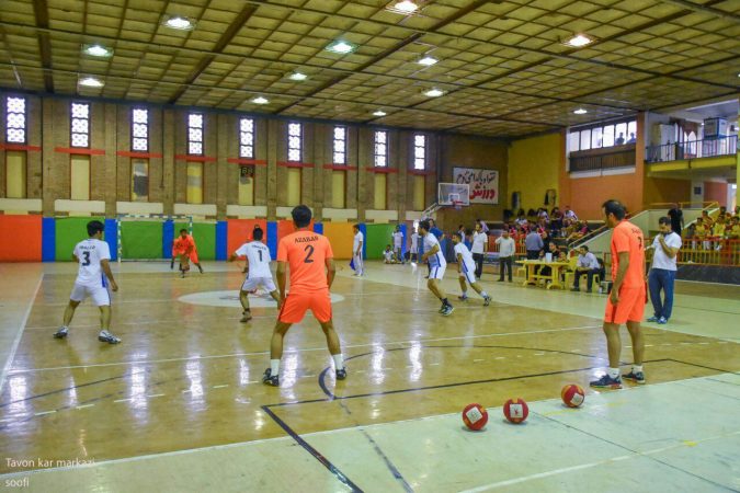 تیم داژبال کارگران شهداب یزد در کردستان به مصاف رقبا می رود