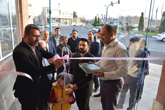 آغاز به کار نمایشگاه کتاب “یار مهربان” در مجموعه فرهنگی ورزشی کارگران استان یزد