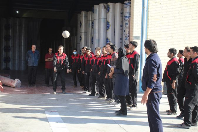 المپیاد ورزش کارگری در شرکت های موکت پردیس و پشم تاب یزد برگزار شد