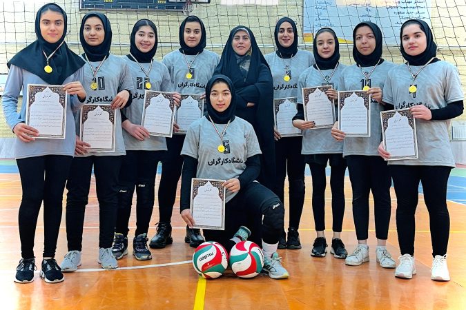 جام قهرمانی دهه فجر در دستان دختران والیبالیست باشگاه کارگران یزد
