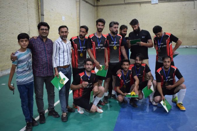 کارگران معدن کوشک، به طلا رسیدند/ تیم معدن کوشک با شکست شهرداری به مقام قهرمانی رسید