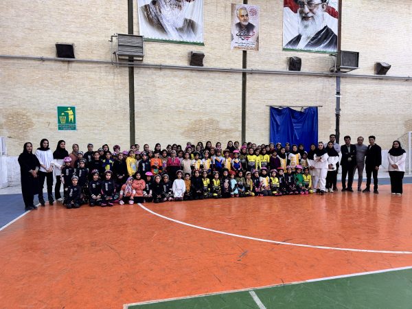 مسابقات اسکیت کراس ویژه فرزندان کارگر در بخش دختران برگزار شد